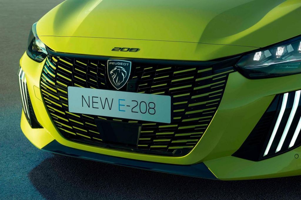 Peugeot-e-208-restylee-2023-010